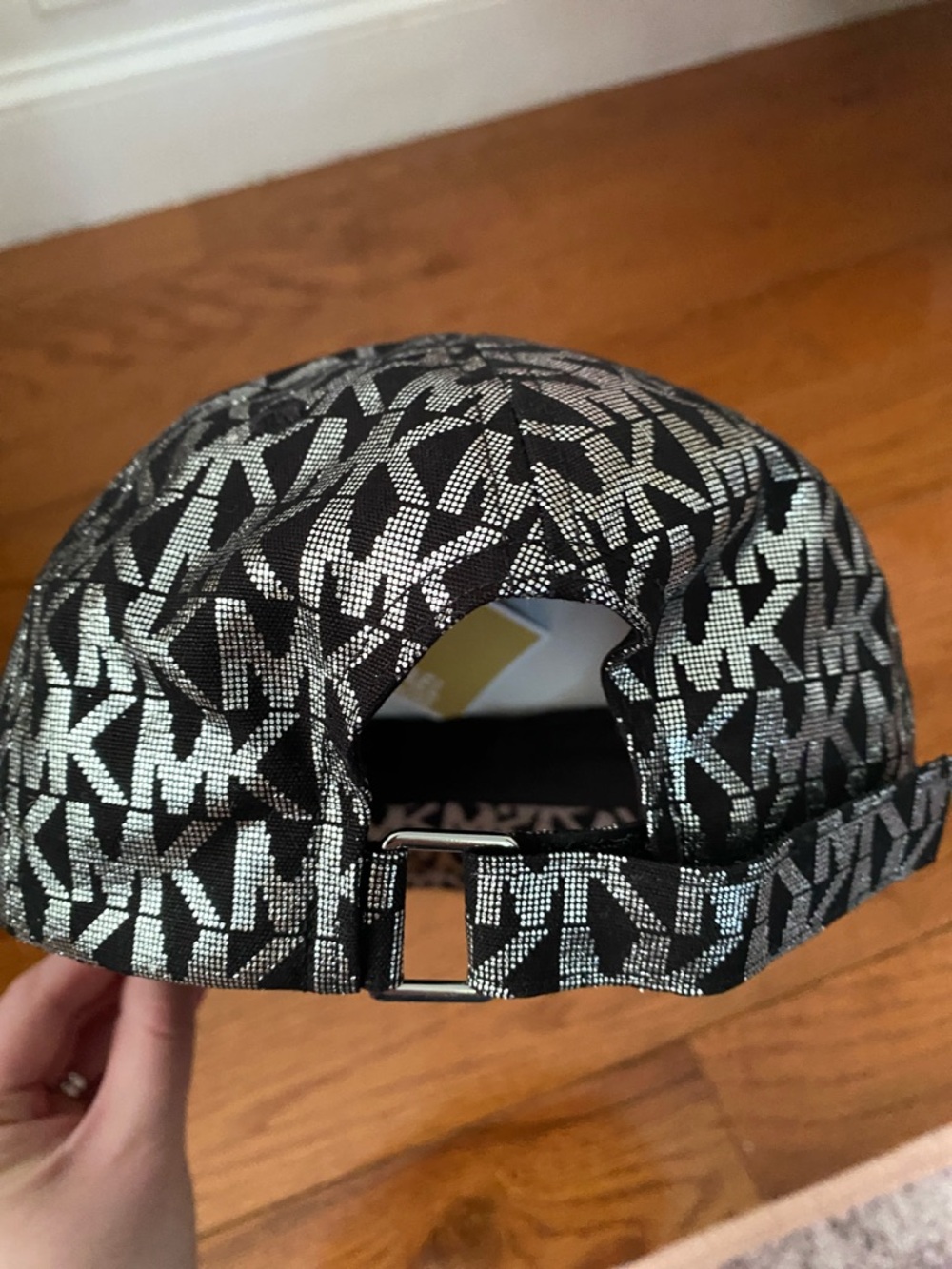 Michael Kors Printed MK Logo Adjustable Hat Black/Silver BRAND NWT - Picture 4 of 4